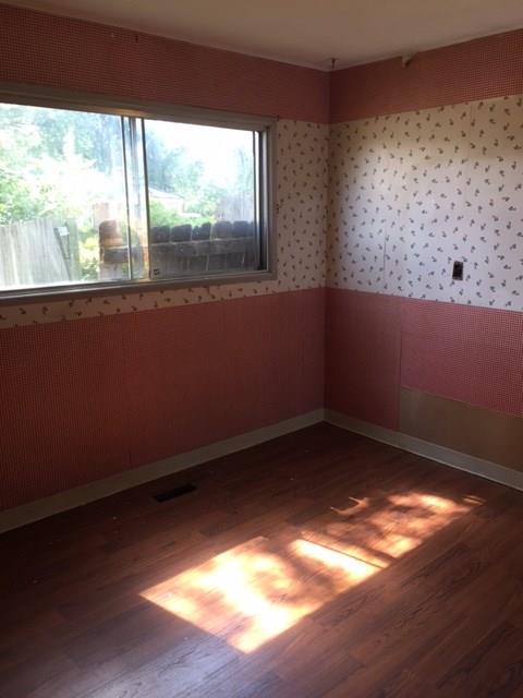 2726 Ebbie Road Indianapolis, IN 46219 - Photo 8 of 10 Gallery Image 8