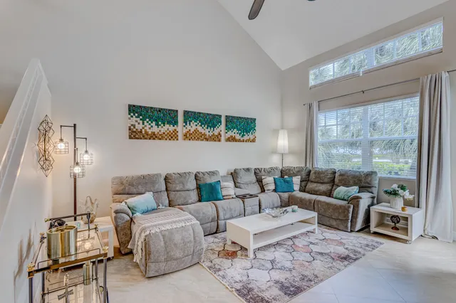 $6,000 | 406 Mainsail Circle, Jupiter, FL 33477