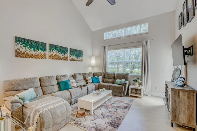 $6,000 | 406 Mainsail Circle, Jupiter, FL 33477