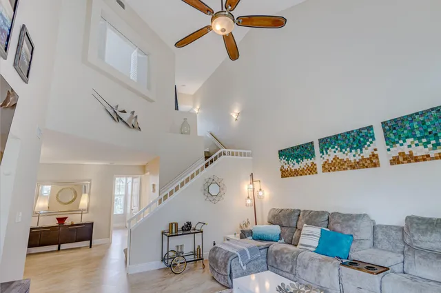 $6,000 | 406 Mainsail Circle, Jupiter, FL 33477