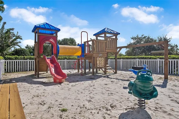 $739,000 | 8280 Halbert Lane, Vero Beach, FL 32968