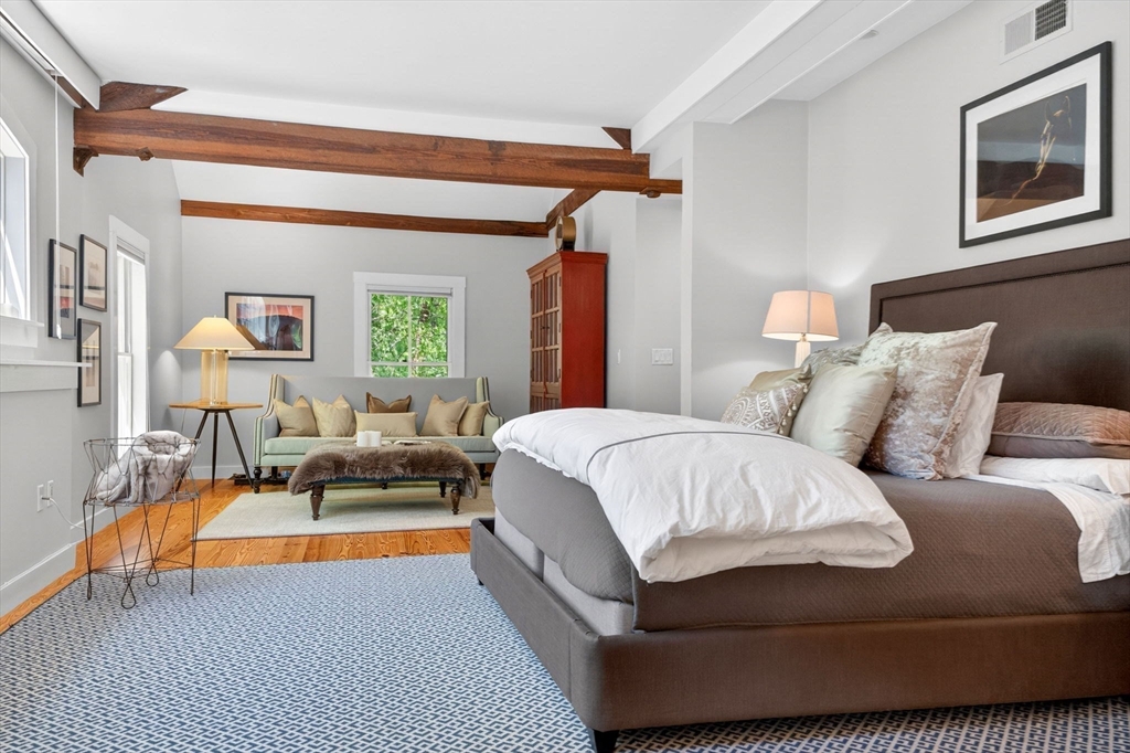 47 Longfellow Road Wellesley, MA 02481 - Photo 23 of 42