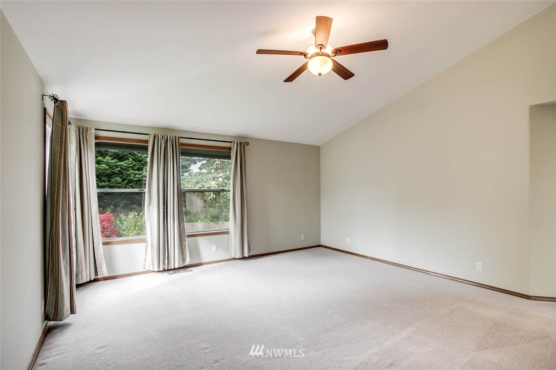 1803 Field Avenue Northeast Renton, WA 98059 - Photo 17 of 25 Gallery Image 17