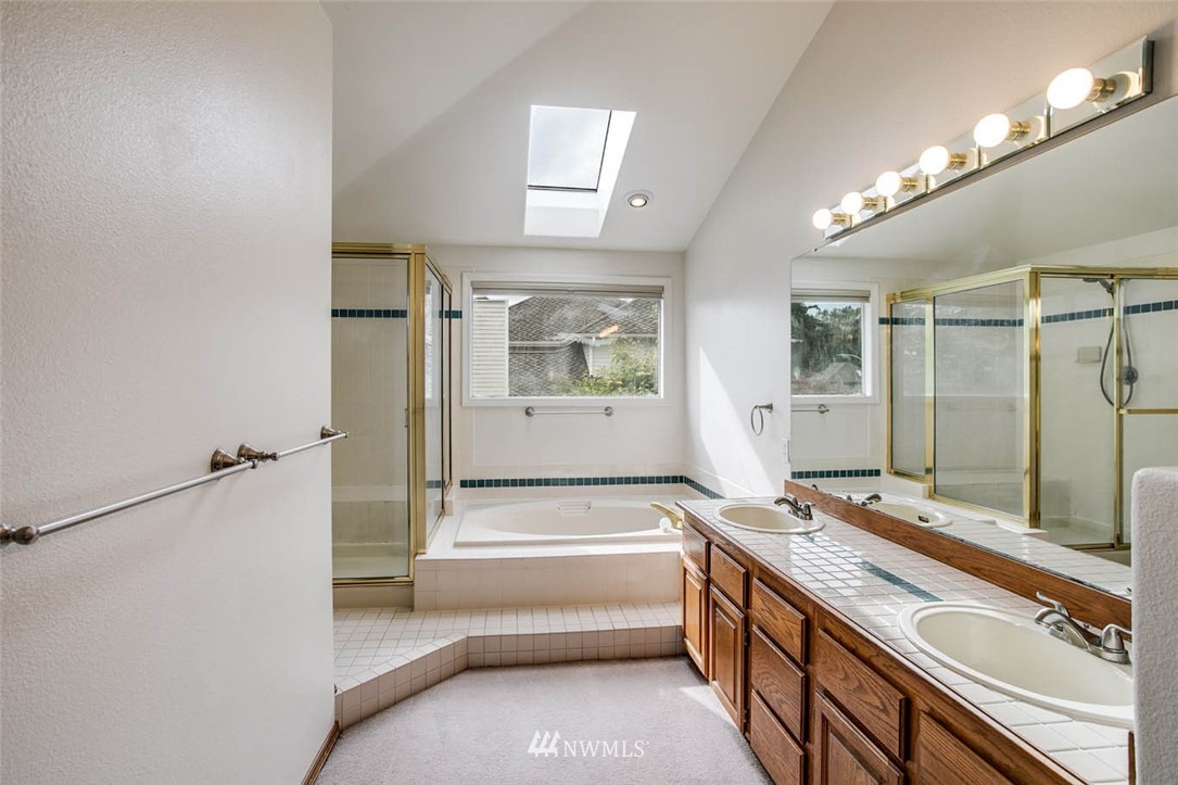 1803 Field Avenue Northeast Renton, WA 98059 - Photo 19 of 25 Gallery Image 19
