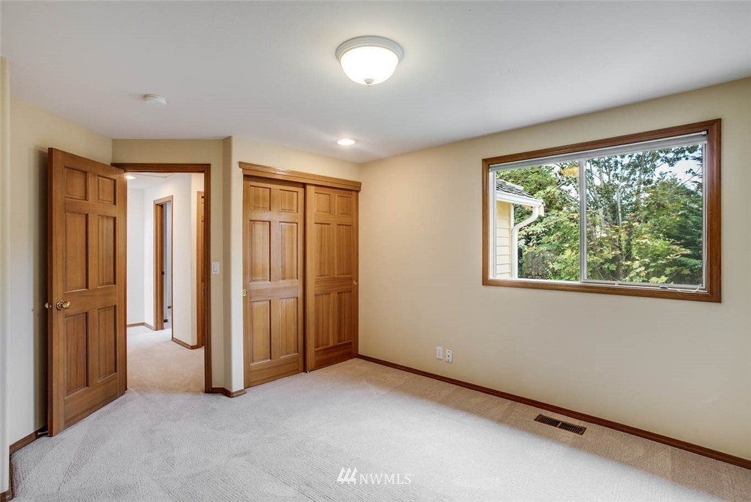 1803 Field Avenue Northeast Renton, WA 98059 - Photo 22 of 25 Gallery Image 22