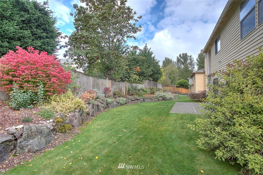 1803 Field Avenue Northeast Renton, WA 98059 - Photo 23 of 25 Gallery Image 23