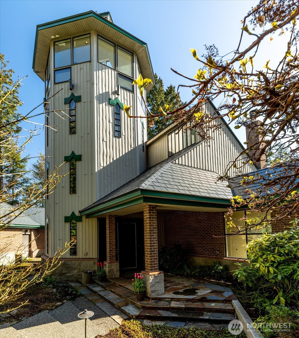 1912 East Hunskor Road Oak Harbor, WA 98277 - Photo 5 of 40 a front view of a house