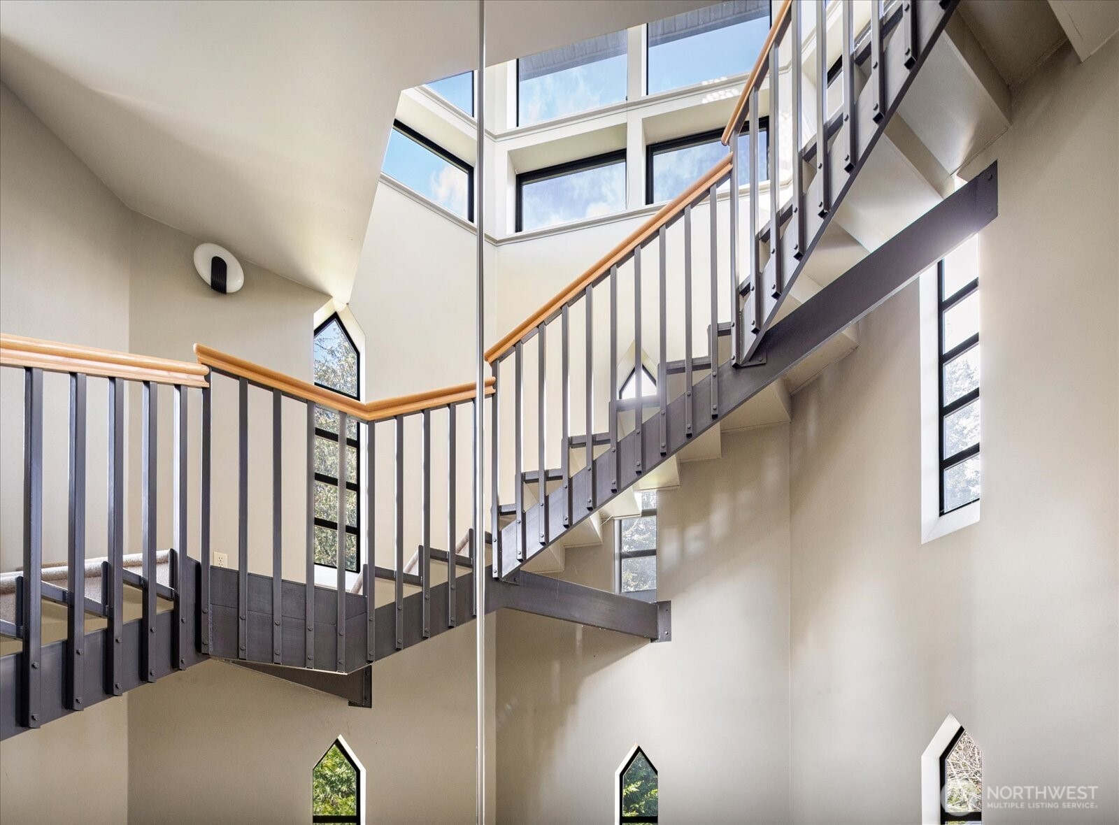 1912 East Hunskor Road Oak Harbor, WA 98277 - Photo 7 of 40 a view of entryway