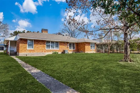 $2,950 | 4120 Clover Lane, Dallas, TX 75220