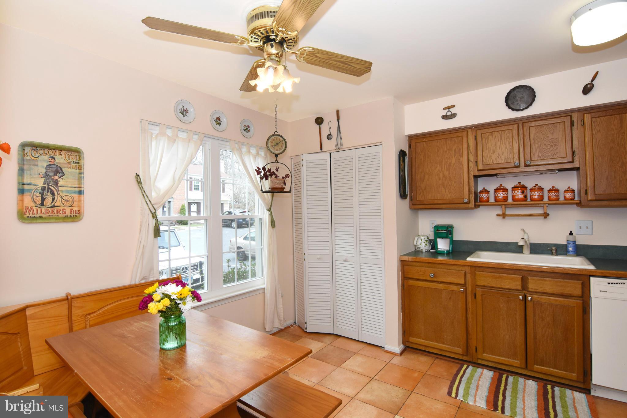 319 Lyric Lane Silver Spring, MD 20901 - Photo 7 of 28 Kitchen