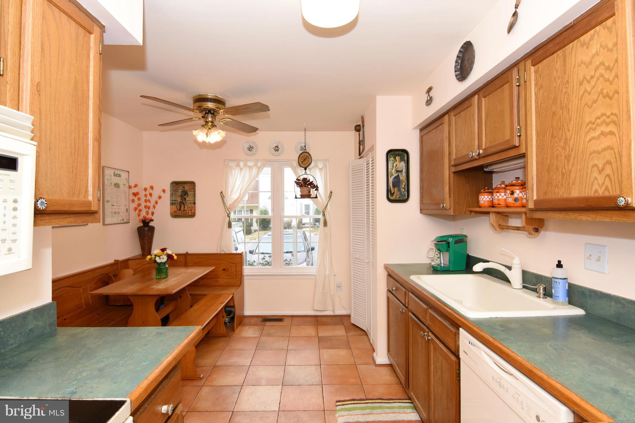 319 Lyric Lane Silver Spring, MD 20901 - Photo 10 of 28 Kitchen