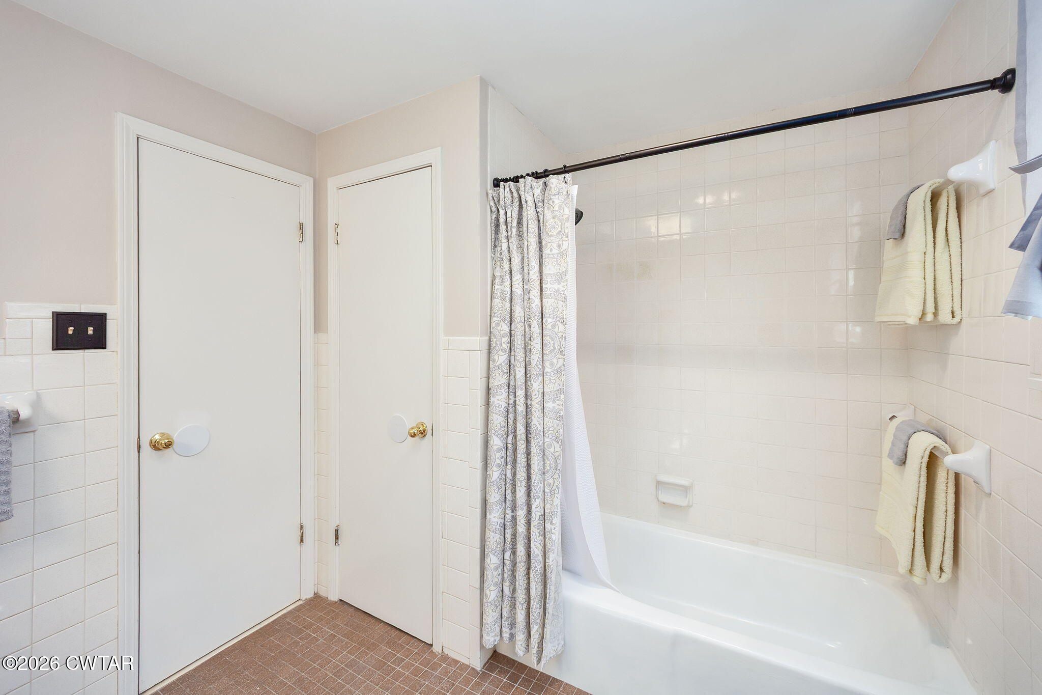 108 Springbrook Drive Jackson, TN 38305 - Photo 32 of 40 a bathroom with a shower