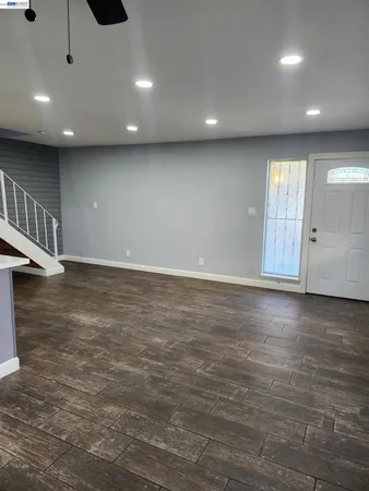 $1,300 | 4985 North Holt Avenue, Fresno, CA 93705