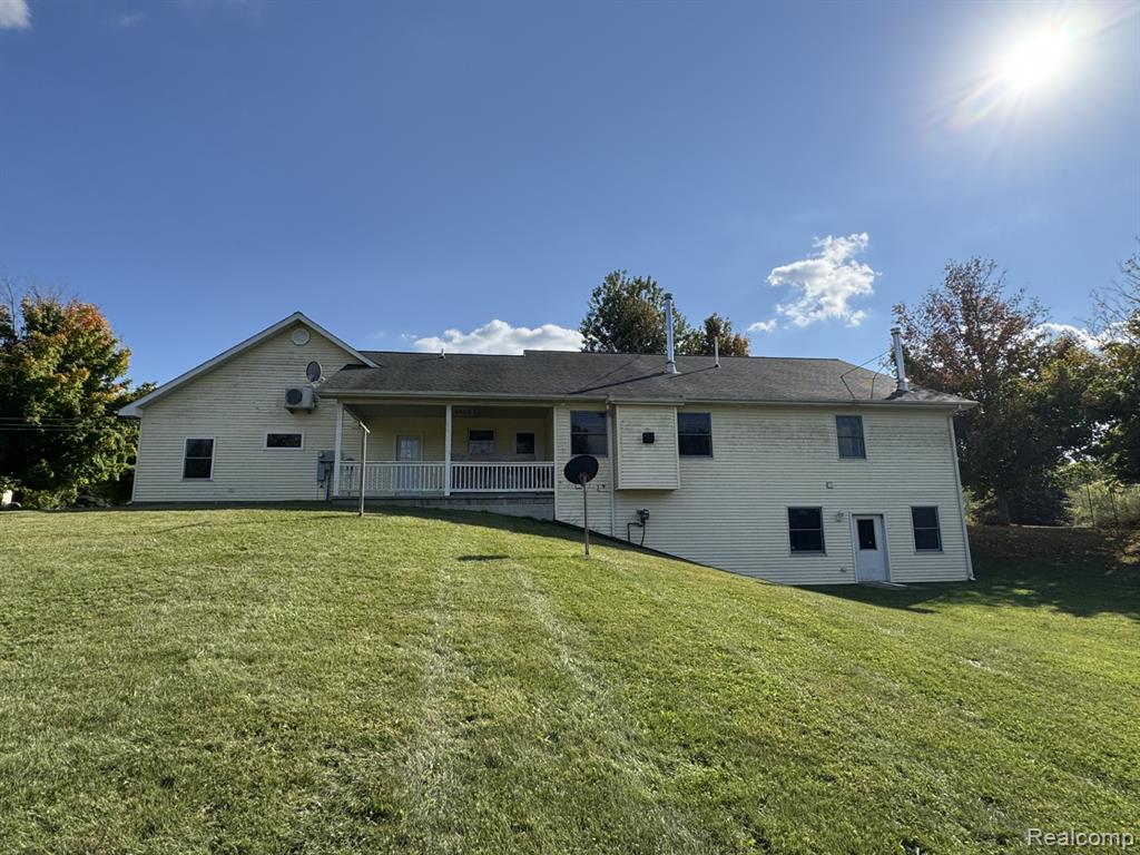 6409 Robb Road Fowlerville, MI 48836 - Photo 7 of 25