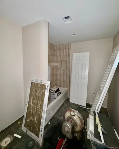 a view of utility room