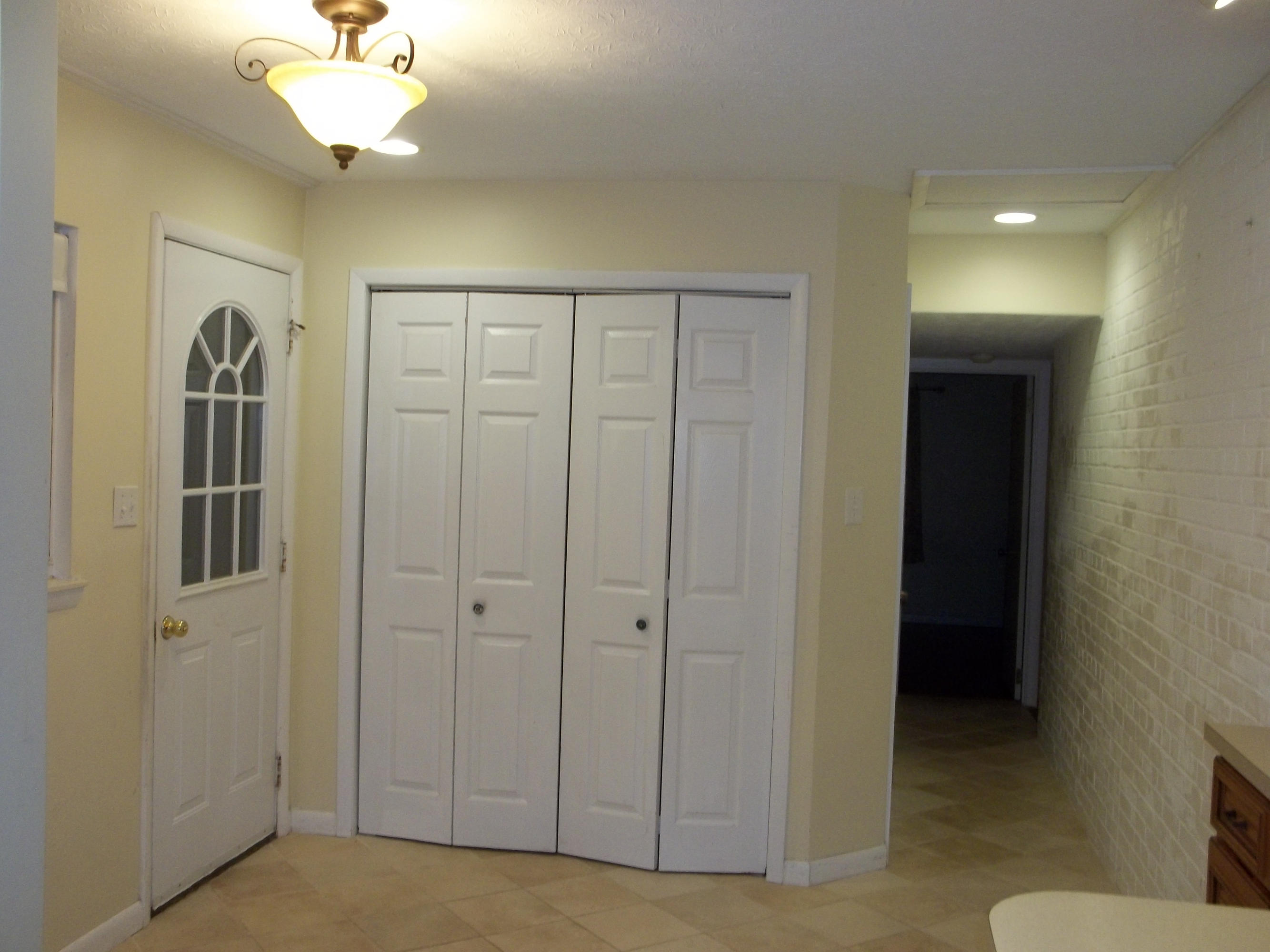 107 Dixie Lane Oak Ridge, TN 37830 - Photo 8 of 20 100_6640