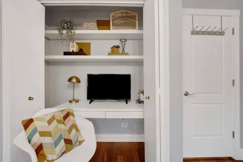 $650,000 | 8612 Lawndale Avenue, Skokie, IL 60076