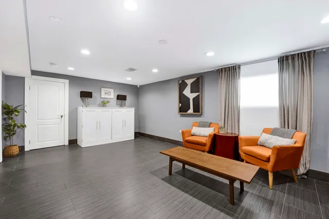 $650,000 | 8612 Lawndale Avenue, Skokie, IL 60076