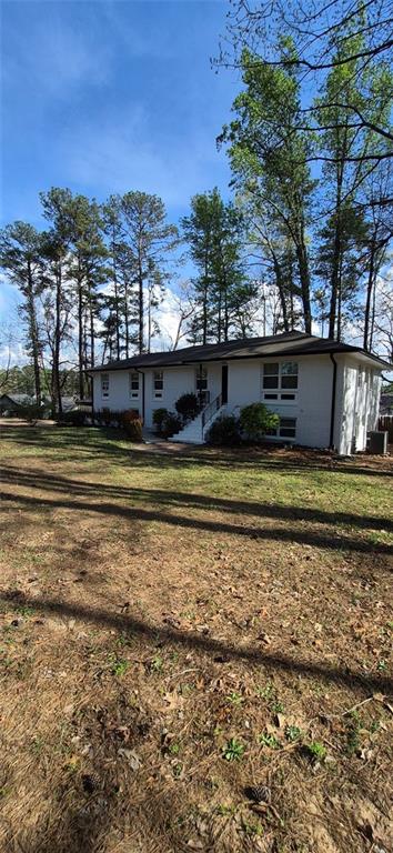 605 Dalrymple Road Atlanta, GA 30328 - Photo 2 of 21