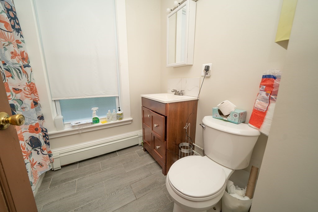28 Richards Street Worcester, MA 01603 - Photo 3 of 13