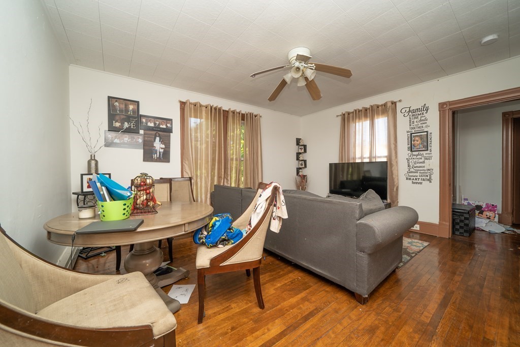 28 Richards Street Worcester, MA 01603 - Photo 9 of 13