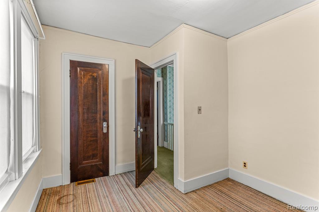 7722 Miller Road Dearborn, MI 48126 - Photo 18 of 23