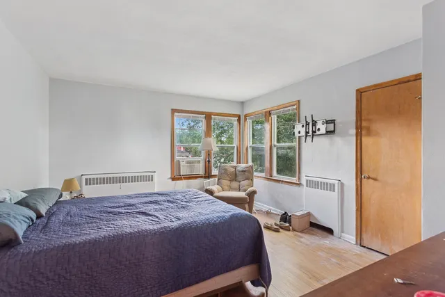 $295,000 | 5727 Woodward Avenue, Downers Grove, IL 60516