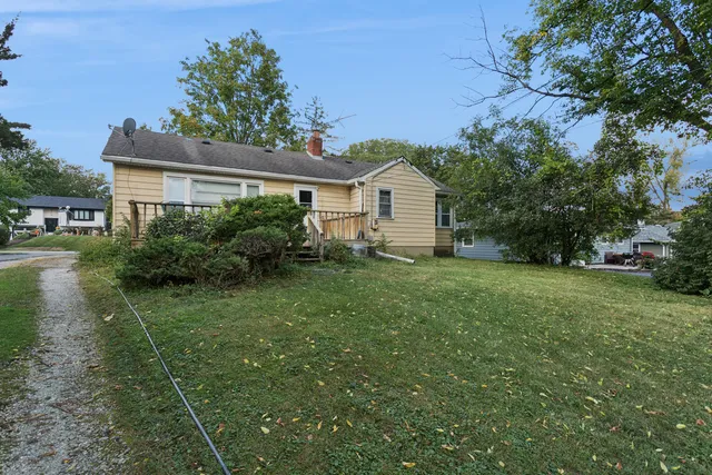 $295,000 | 5727 Woodward Avenue, Downers Grove, IL 60516