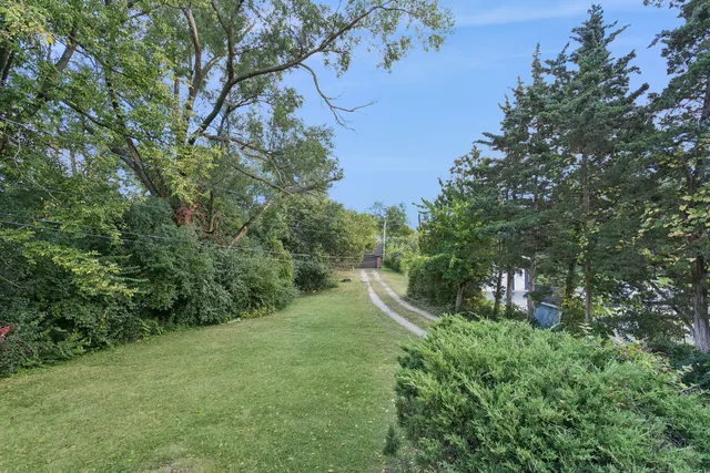 $295,000 | 5727 Woodward Avenue, Downers Grove, IL 60516