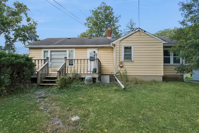 $295,000 | 5727 Woodward Avenue, Downers Grove, IL 60516