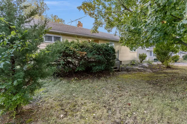 $295,000 | 5727 Woodward Avenue, Downers Grove, IL 60516