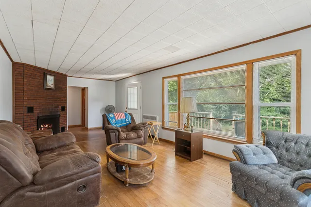 $295,000 | 5727 Woodward Avenue, Downers Grove, IL 60516