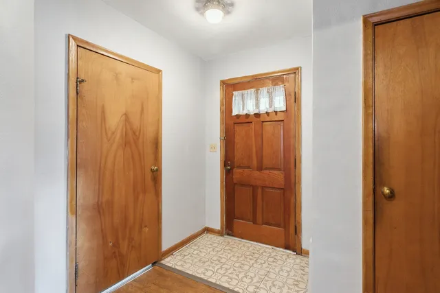 $295,000 | 5727 Woodward Avenue, Downers Grove, IL 60516