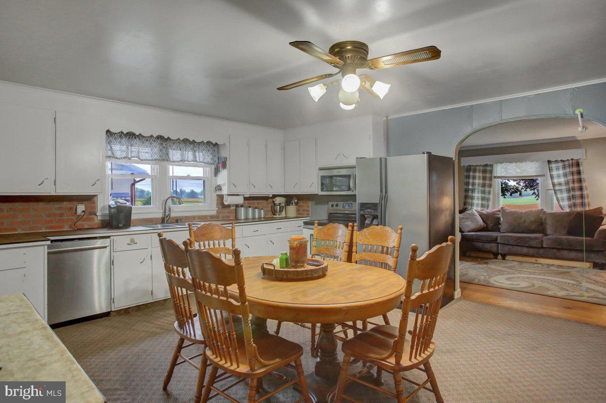 1487 Roxbury Road Shippensburg, PA 17257 - Photo 12 of 38 Gallery Image 12