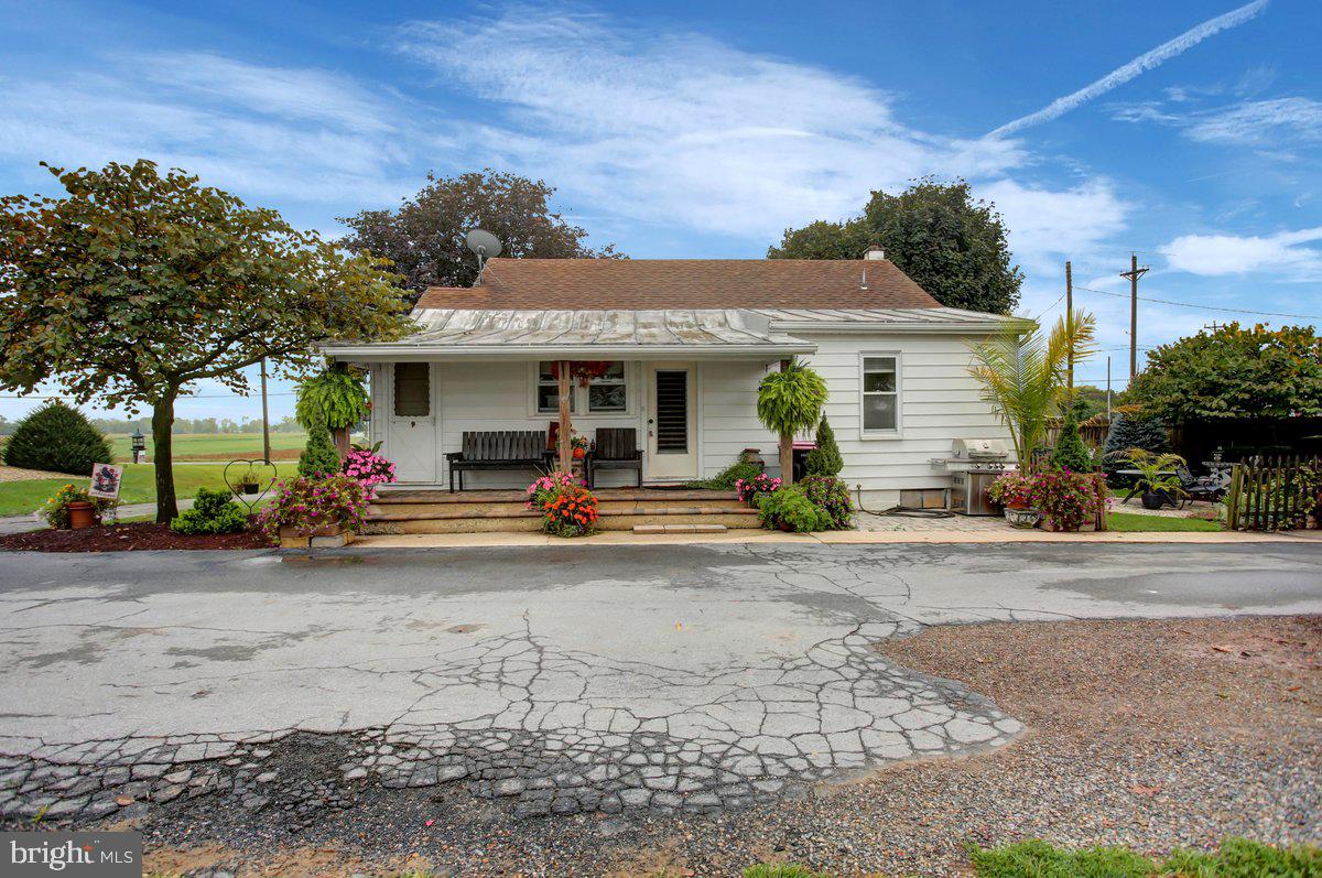 1487 Roxbury Road Shippensburg, PA 17257 - Photo 6 of 38 Gallery Image 6