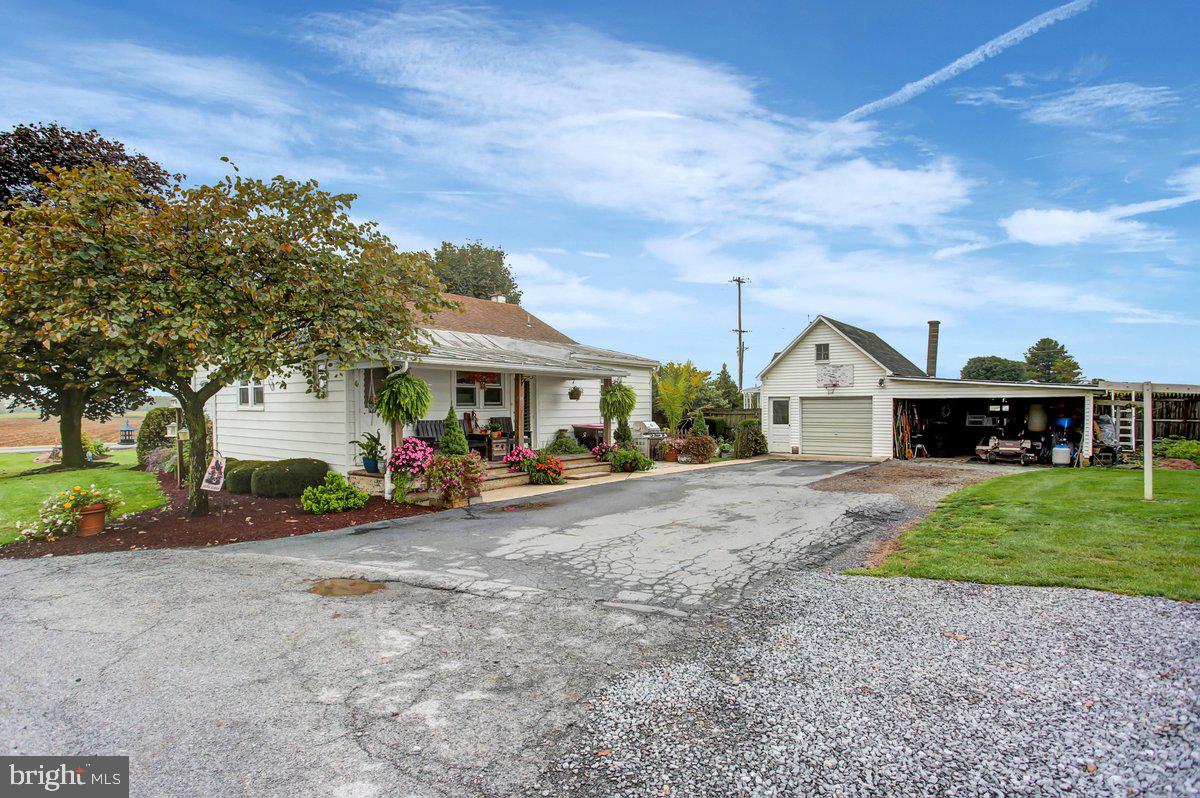 1487 Roxbury Road Shippensburg, PA 17257 - Photo 7 of 38 Gallery Image 7
