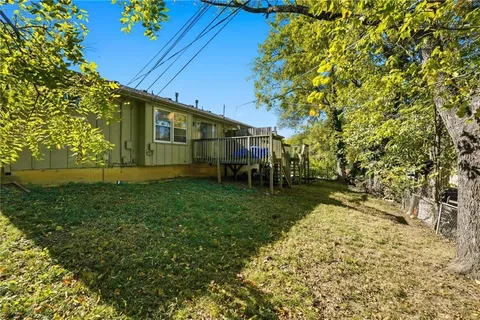 $425,000 | 8616-18 West 78th Terrace, Overland Park, KS 66204