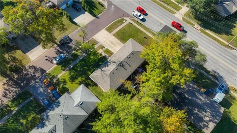 $425,000 | 8616-18 West 78th Terrace, Overland Park, KS 66204