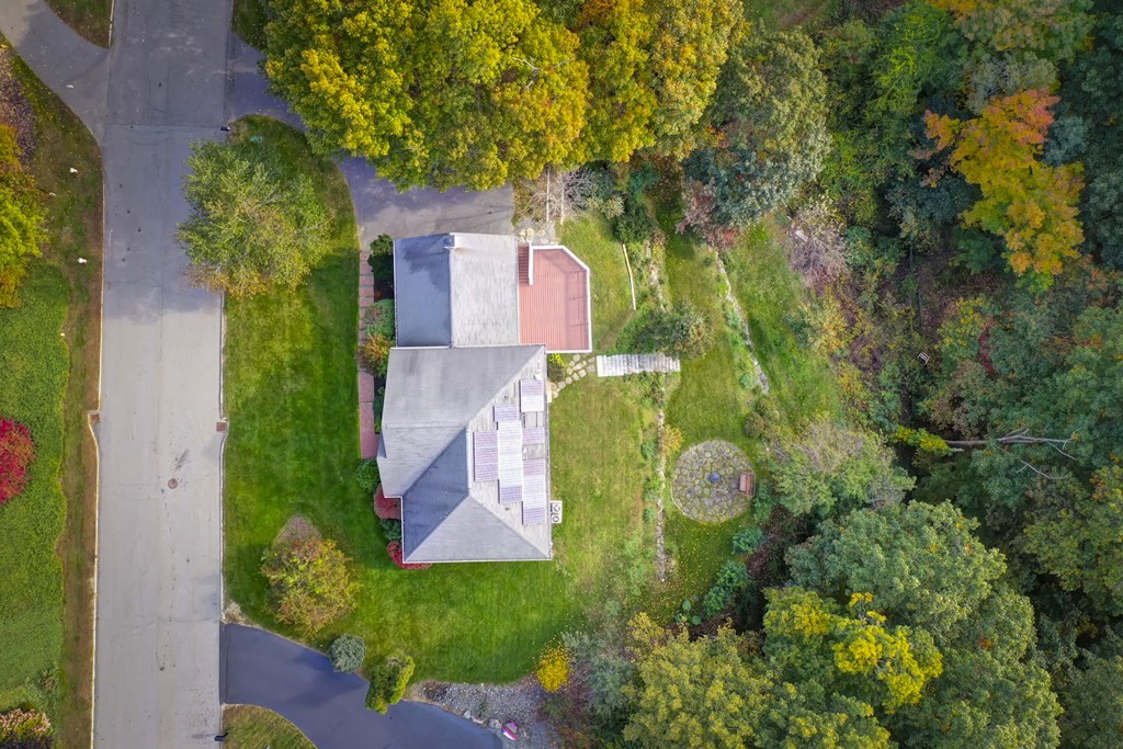 65 Blue Ridge Road North Andover, MA 01845 - Photo 8 of 37 Gallery Image 8