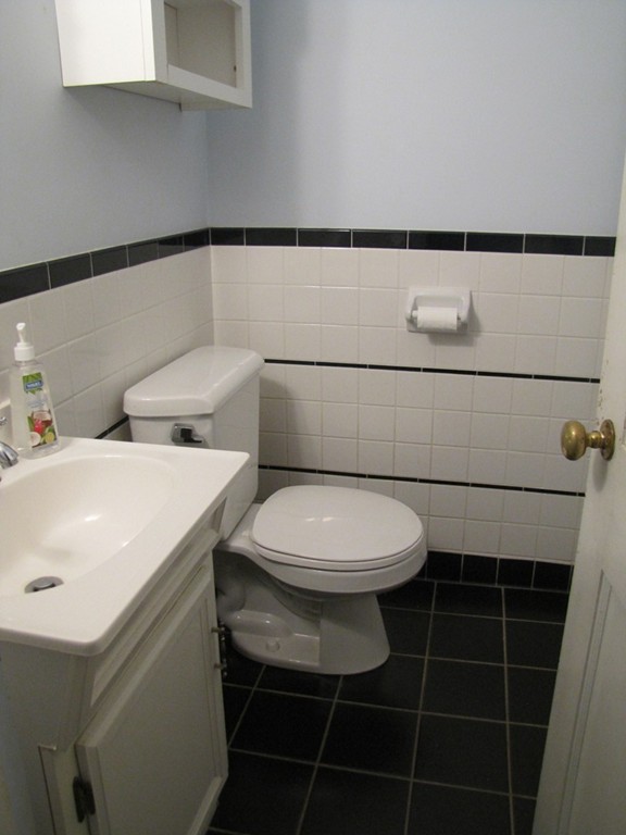 1827 Providence Road Northbridge, MA 01534 - Photo 9 of 10 Gallery Image 9