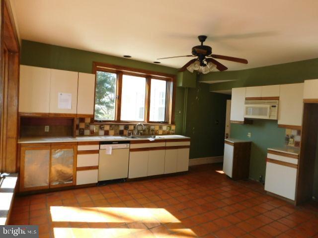 1504 Alsace Road Reading, PA 19604 - Photo 9 of 23 Gallery Image 9