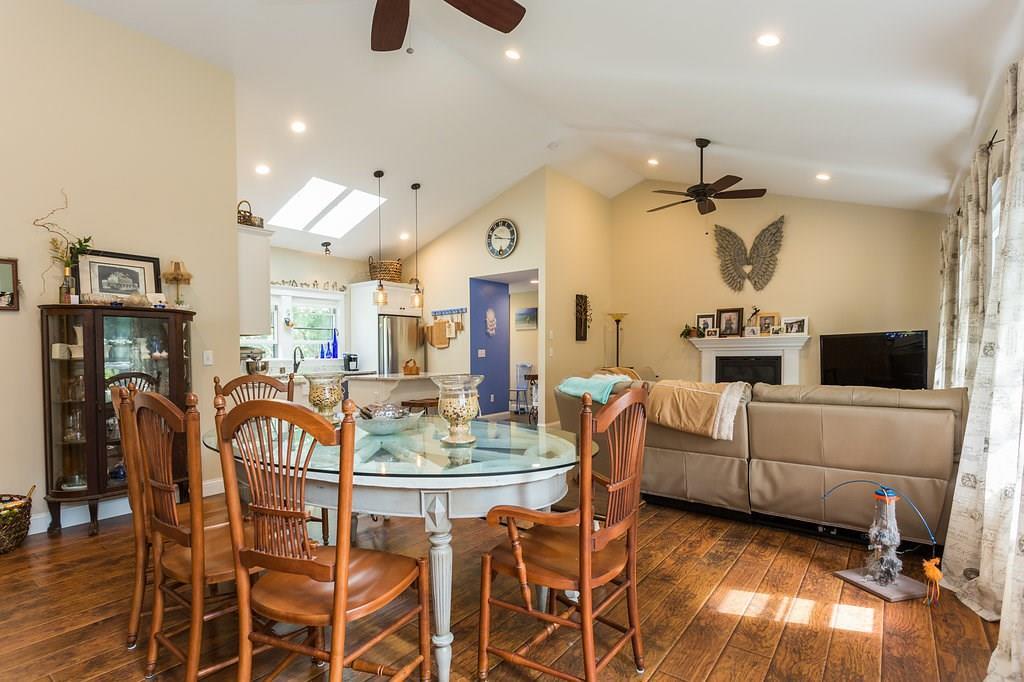 419 Haley Road, Unit A Kittery, ME 03905 - Photo 4 of 35 With the dining room, living room,...