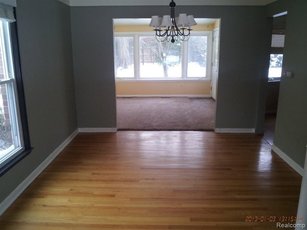 1653 South Renaud Road Grosse Pointe, MI 48236 - Photo 7 of 25 2013-01-03 13.15.18.jpg