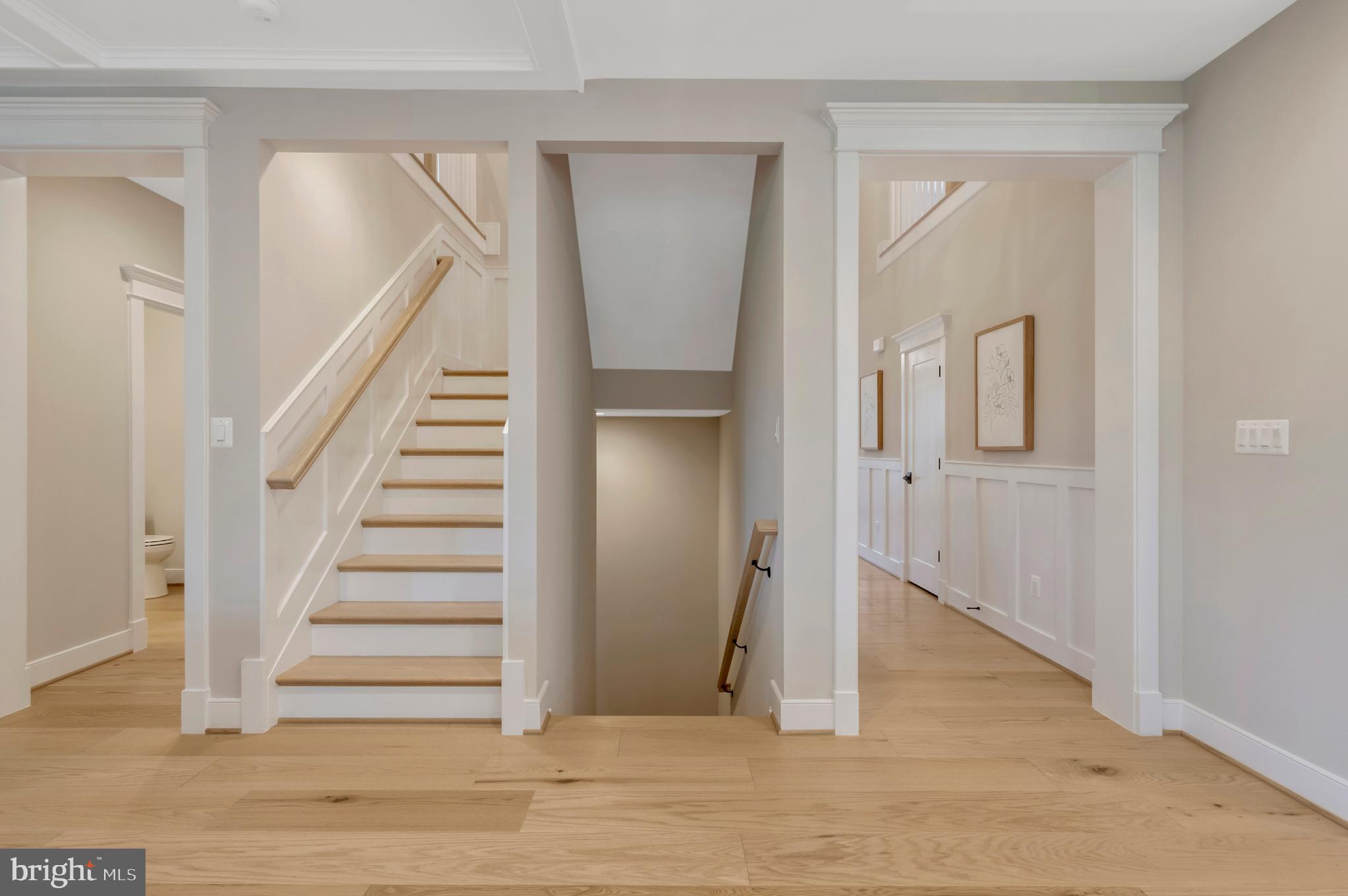 16020 Keymer Hl Court Hamilton, VA 20158 - Photo 33 of 69 a view of entryway with wooden floor