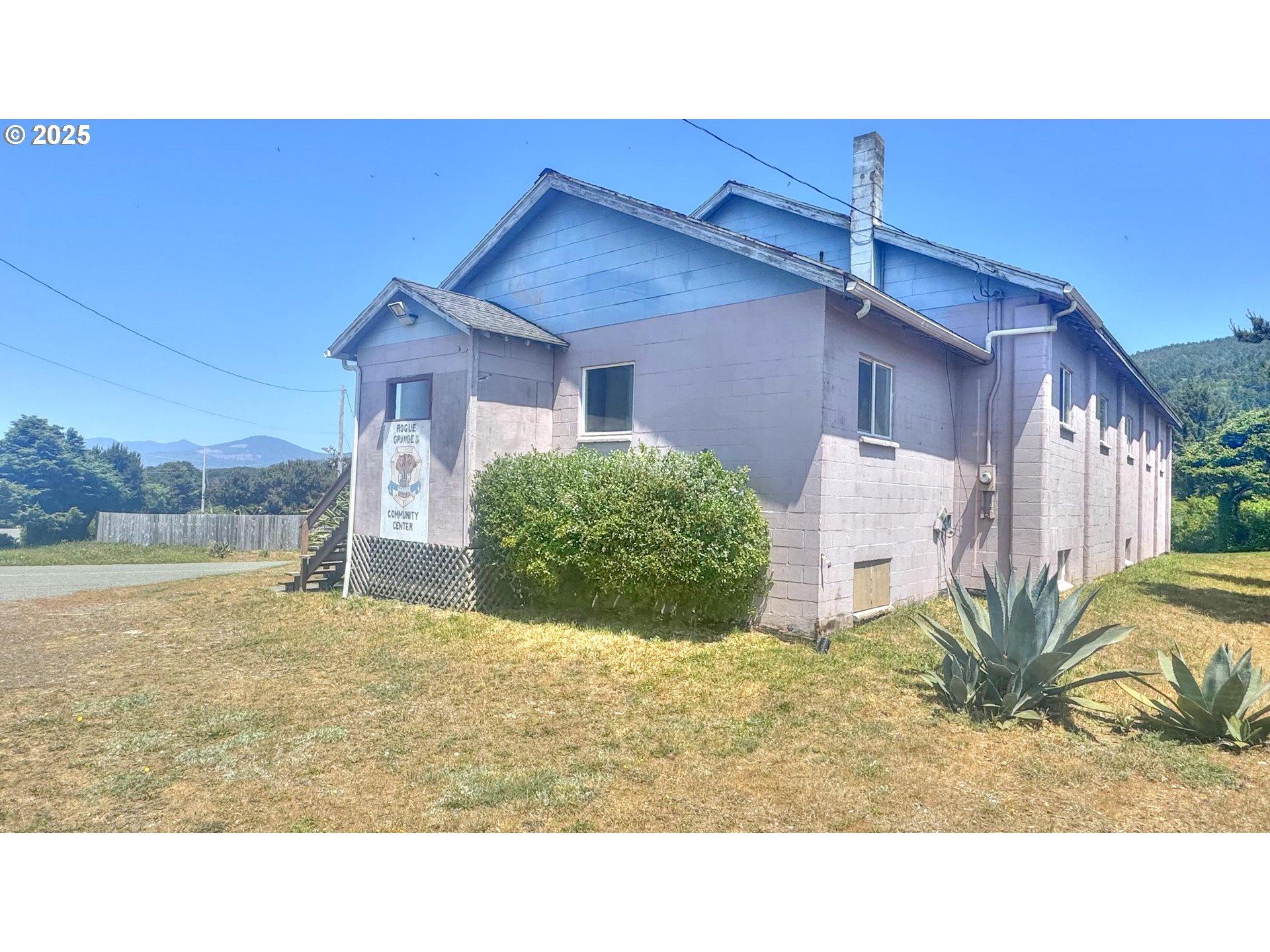 33043 Nesika Road Gold Beach, OR 97444 - Photo 22 of 23 a black and white photo of a house