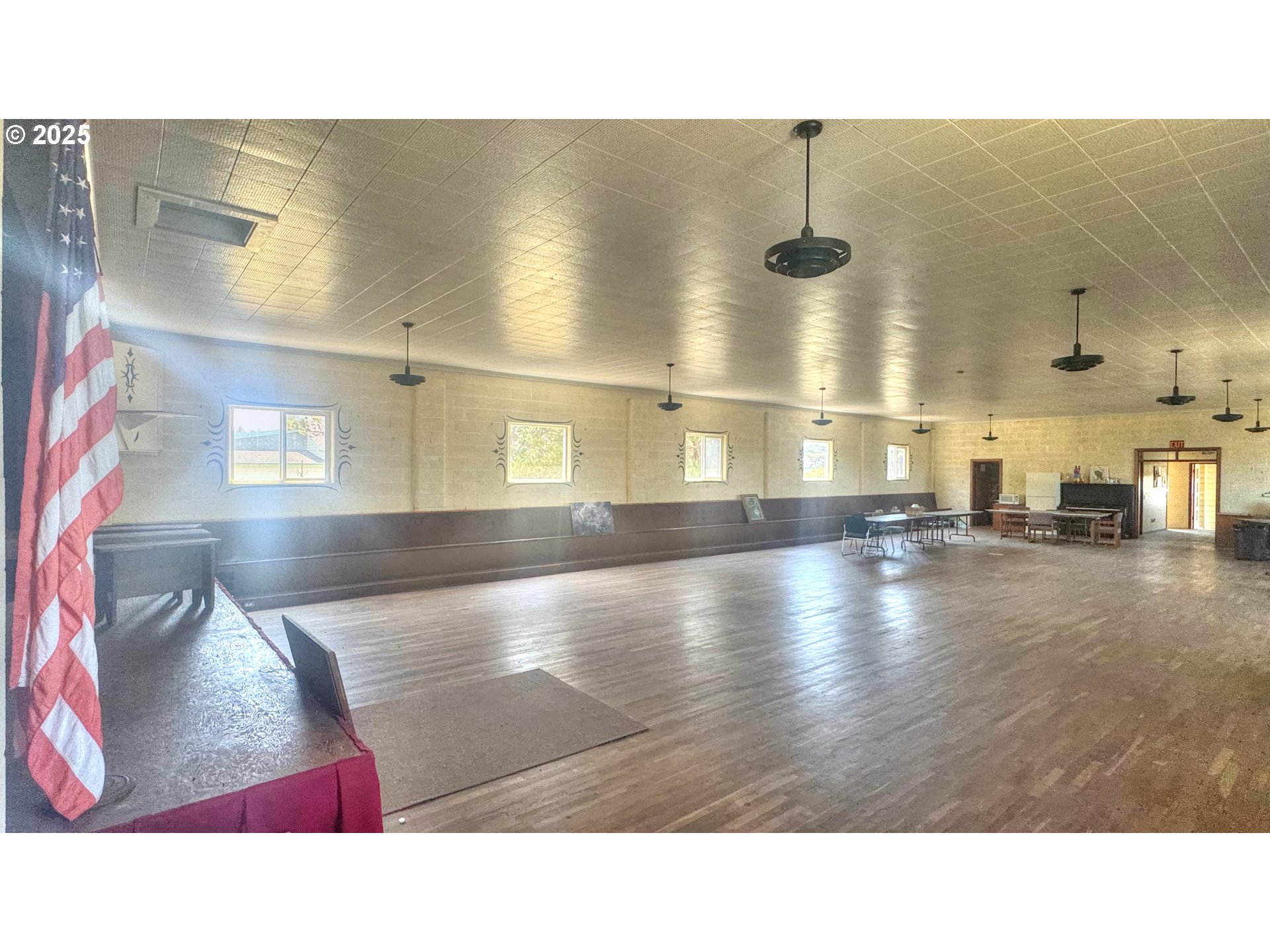 33043 Nesika Road Gold Beach, OR 97444 - Photo 6 of 23