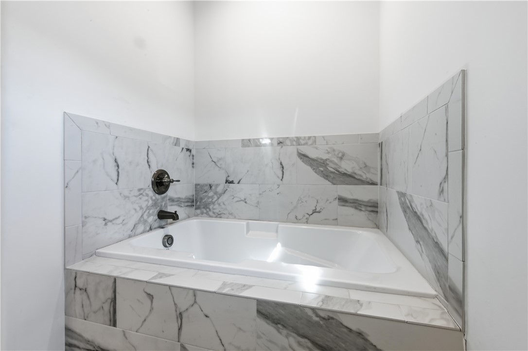 85 Allie Loop Brunswick, GA 31525 - Photo 4 of 46