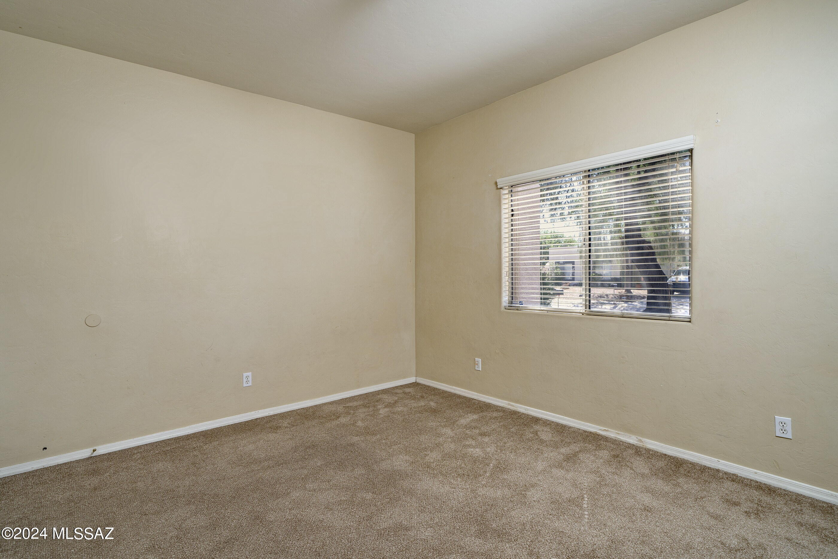 522 West Mossman Road Tucson, AZ 85706 - Photo 11 of 17 Gallery Image 11