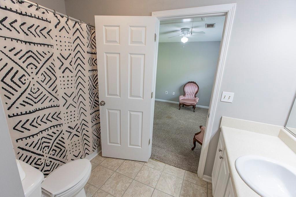 1731 Pryor Road Southwest, Unit 109 Atlanta, GA 30315 - Photo 29 of 34 a bathroom with a bathtub and shower