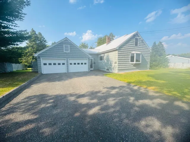 $229,500 | 22 Fort Street, Caribou, ME 04736